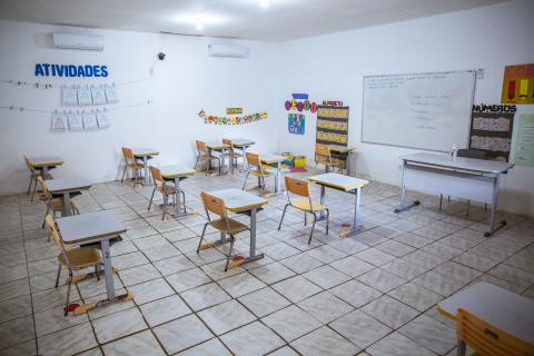 Dois milhões de crianças e adolescentes de 11 a 19 anos não estão frequentando a escola no Brasil, alerta UNICEF